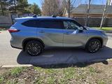 Toyota Highlander 2020 годаүшін22 500 000 тг. в Астана – фото 3