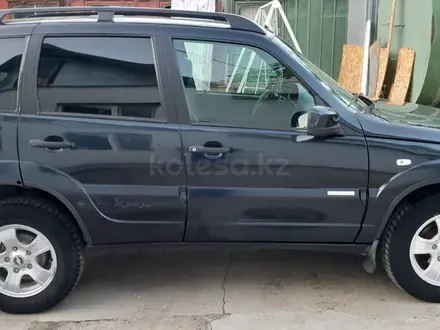 Chevrolet Niva 2012 года за 3 300 000 тг. в Уральск – фото 3