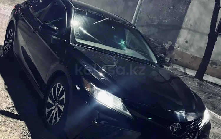 Toyota Camry 2018 года за 10 500 000 тг. в Тараз