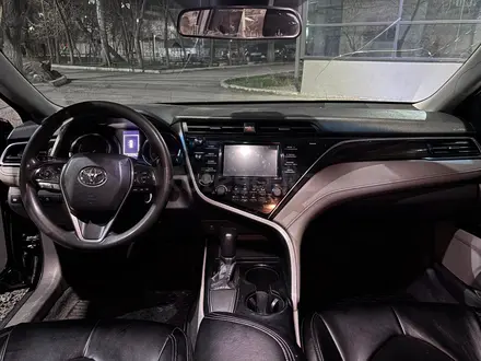 Toyota Camry 2018 года за 10 500 000 тг. в Тараз – фото 10