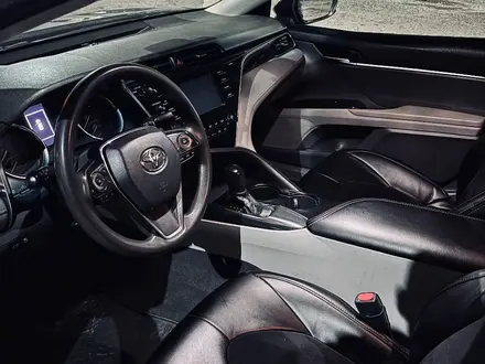 Toyota Camry 2018 года за 10 500 000 тг. в Тараз – фото 8