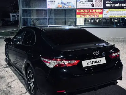 Toyota Camry 2018 года за 10 500 000 тг. в Тараз – фото 7