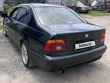 BMW 528 1997 годаүшін3 150 000 тг. в Алматы – фото 2