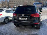 Volkswagen Touareg 2013 годаүшін11 500 000 тг. в Астана – фото 2