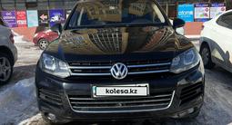 Volkswagen Touareg 2013 года за 10 800 000 тг. в Астана – фото 3