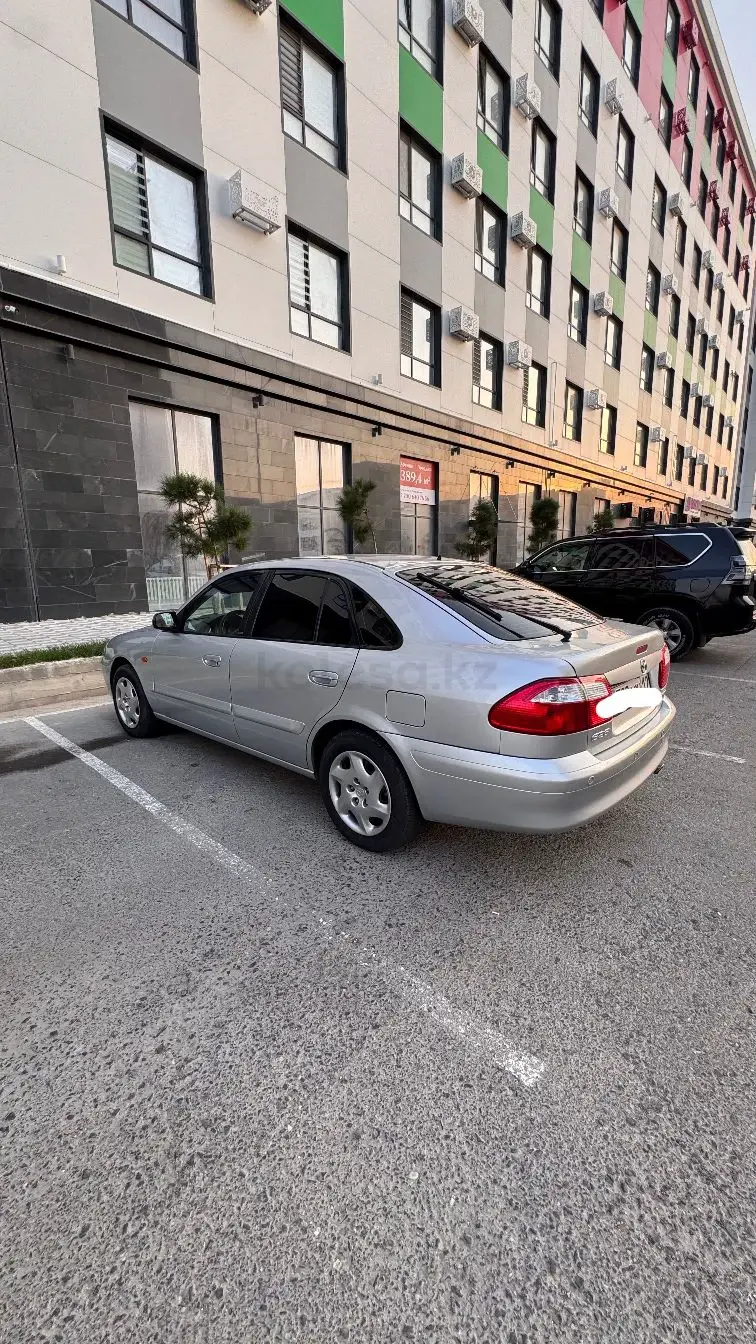 Mazda 626, 2001