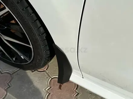 Брызговики Camry 75 80 оригинал новые. Подходят на Camry Камри 70 75 80 за 23 000 тг. в Астана – фото 2