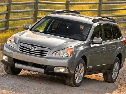 Передний бампер Subaru Outback 10-13 за 40 000 тг. в Алматы