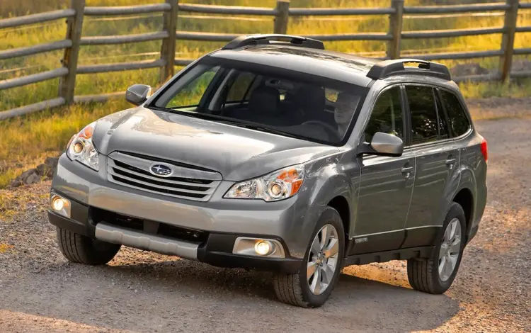 Передний бампер Subaru Outback 10-13 за 40 000 тг. в Алматы