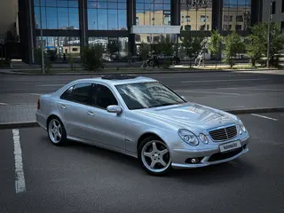 Mercedes-Benz E 320