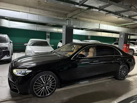 Mercedes-Benz S 450 2023 года за 70 000 000 тг. в Астана – фото 2
