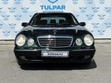 Mercedes-Benz E 280 2000 года за 4 800 000 тг. в Туркестан – фото 2