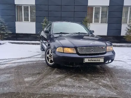 Audi A4 1996 года за 1 200 000 тг. в Усть-Каменогорск