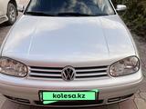 Volkswagen Golf 2001 года за 2 800 000 тг. в Актобе