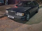 Mercedes-Benz E 230 1990 года за 750 000 тг. в Алматы