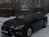 Lexus ES 250 2016 года за 17 500 000 тг. в Усть-Каменогорск – фото 4
