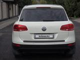 Volkswagen Touareg 2011 годаүшін10 500 000 тг. в Павлодар – фото 4