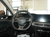 Kia K5 Luxe 2026 года за 14 490 000 тг. в Петропавловск – фото 3