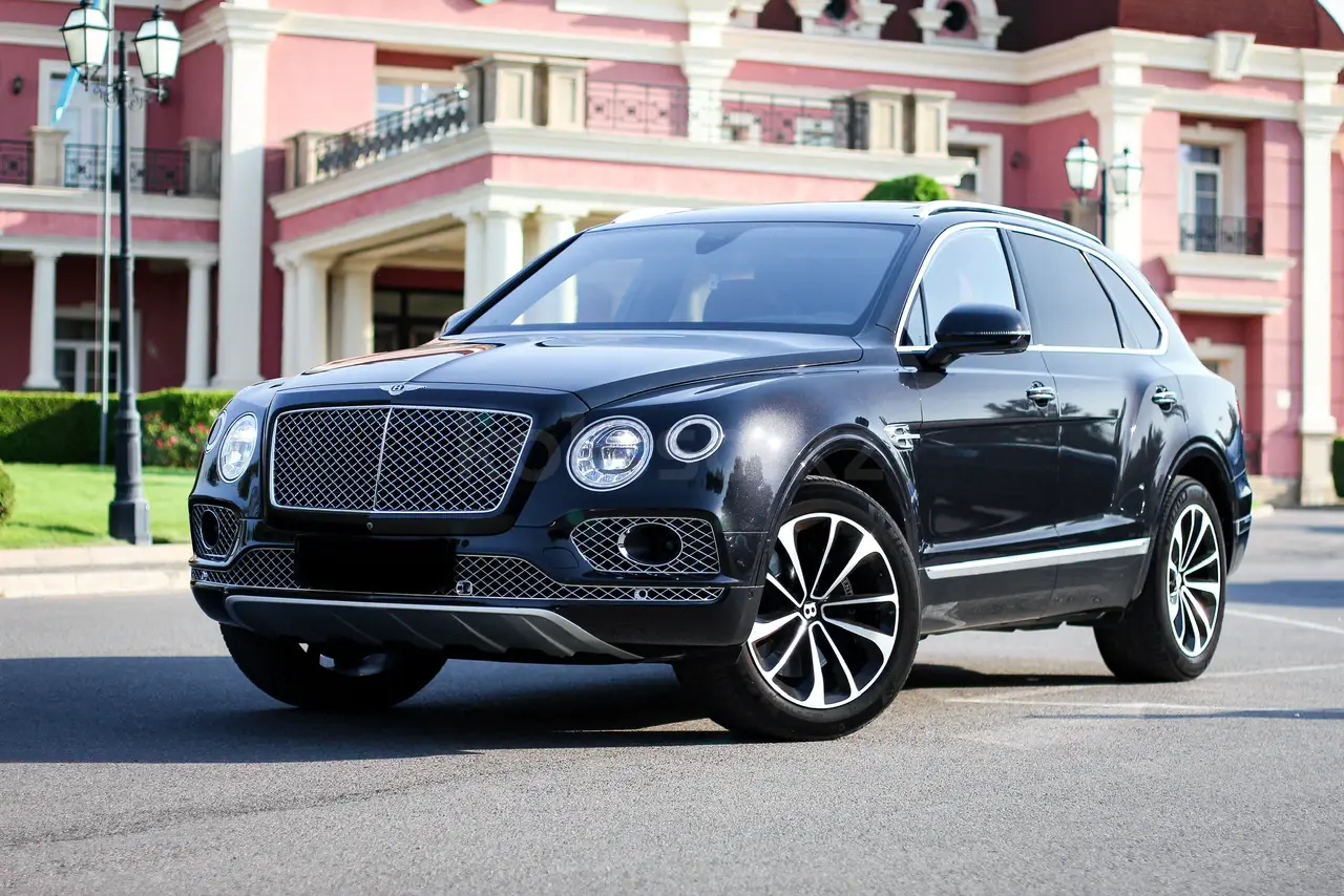 Bentley Bentayga, 2016