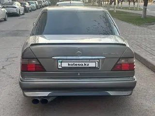 Mercedes-Benz E 500