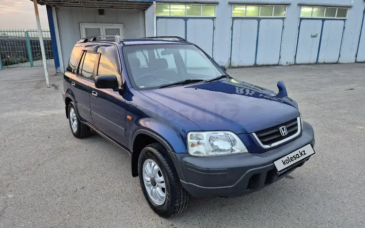 Honda CR-V 1997 годаүшін3 750 000 тг. в Алматы