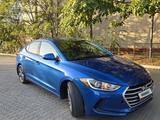 Hyundai Elantra 2017 года за 4 200 000 тг. в Актау – фото 2