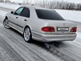 Mercedes-Benz E 230 1998 годаfor3 000 000 тг. в Актобе – фото 4