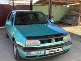 Volkswagen Golf 1993 года за 1 500 000 тг. в Алматы – фото 2