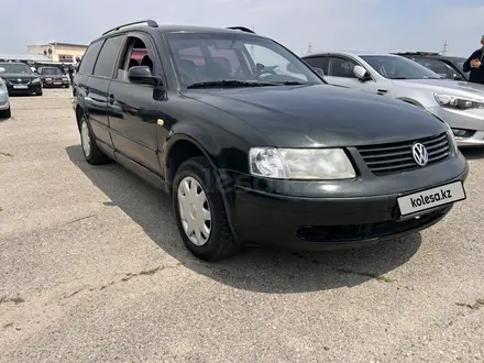 Volkswagen Passat 1999 года за 2 500 000 тг. в Тараз