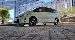 Toyota Estima 2013 года за 8 400 000 тг. в Астана