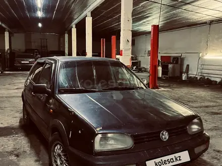 Volkswagen Golf 1994 года за 1 000 000 тг. в Алматы