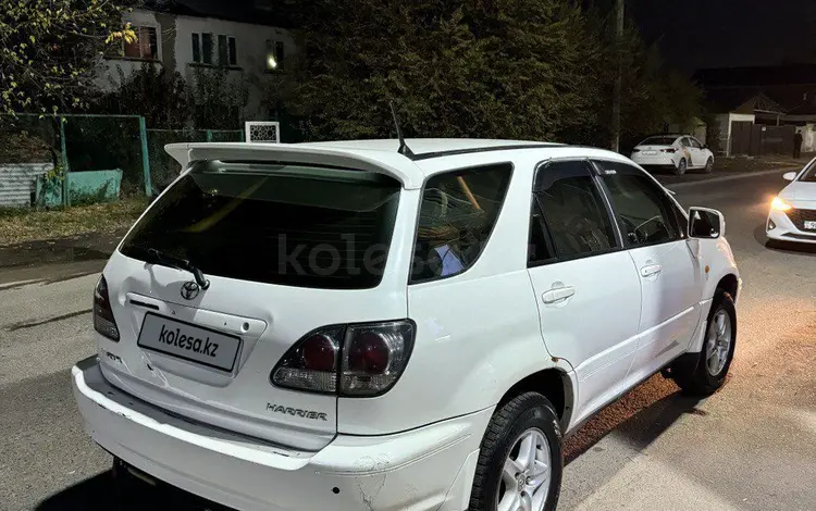 Toyota Harrier 2001 годаүшін5 500 000 тг. в Алматы