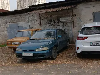 Mazda Cronos