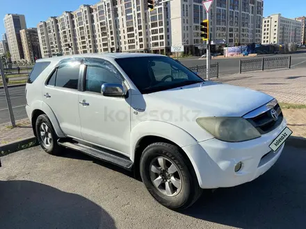 Toyota Fortuner 2007 года за 5 700 000 тг. в Астана – фото 2