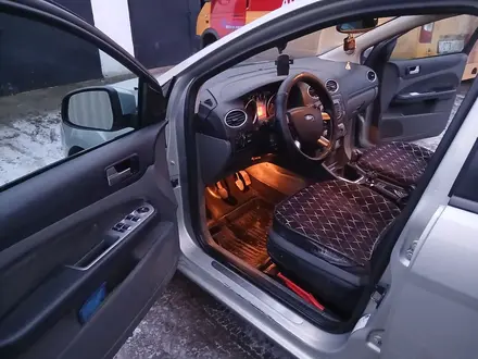 Ford Focus 2008 года за 2 900 000 тг. в Уральск – фото 9