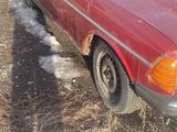 Mercedes-Benz E 230 1981 годаfor900 000 тг. в Астана – фото 3