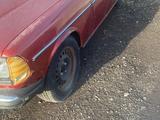 Mercedes-Benz E 230 1981 годаfor900 000 тг. в Астана – фото 5
