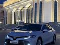 Toyota Camry 2018 года за 13 000 000 тг. в Туркестан – фото 2