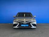 Toyota Camry 2019 года за 9 200 000 тг. в Шымкент – фото 2