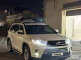 Toyota Highlander 2016 года за 19 500 000 тг. в Тараз