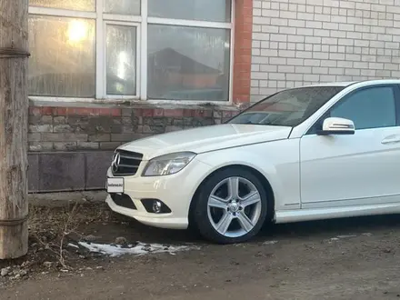 Mercedes-Benz C 300 2010 года за 5 500 000 тг. в Актобе – фото 3