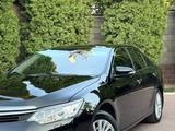 Toyota Camry 2014 годаүшін12 000 000 тг. в Актобе – фото 3