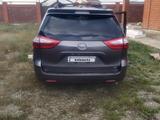 Toyota Sienna 2015 года за 13 000 000 тг. в Актобе – фото 2