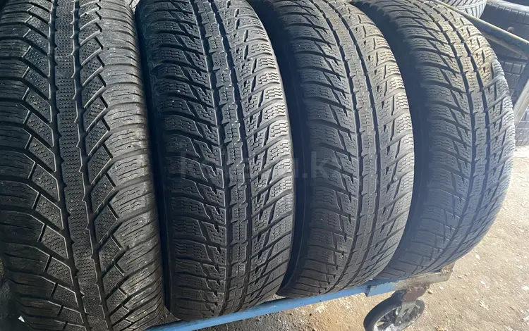 235/60/18 комплект б/у (3 + 1) за 60 000 тг. в Алматы