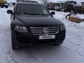 Volkswagen Touareg 2005 года за 4 000 000 тг. в Лисаковск – фото 5
