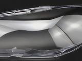 Стекло фары BMW 5 Серия F10 за 20 000 тг. в Алматы