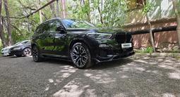 BMW X5 2020 года за 33 777 000 тг. в Караганда – фото 2