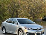 Toyota Camry 2014 годаүшін7 700 000 тг. в Актобе – фото 3