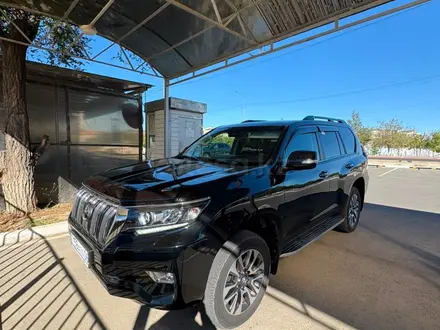 Toyota Land Cruiser Prado Prestige 2023 года за 25 500 000 тг. в Атырау