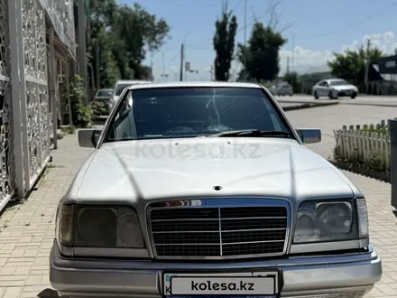 Mercedes-Benz E 280 1995 года за 1 350 000 тг. в Алматы